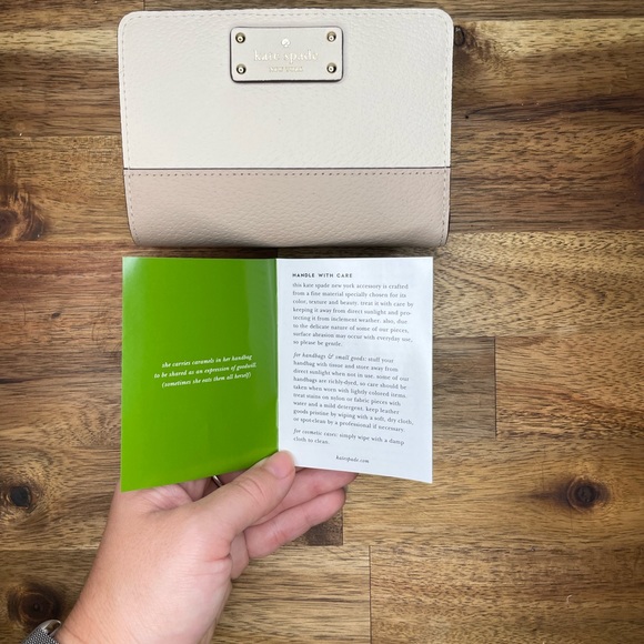 Kate spade wallet - Picture 5 of 5